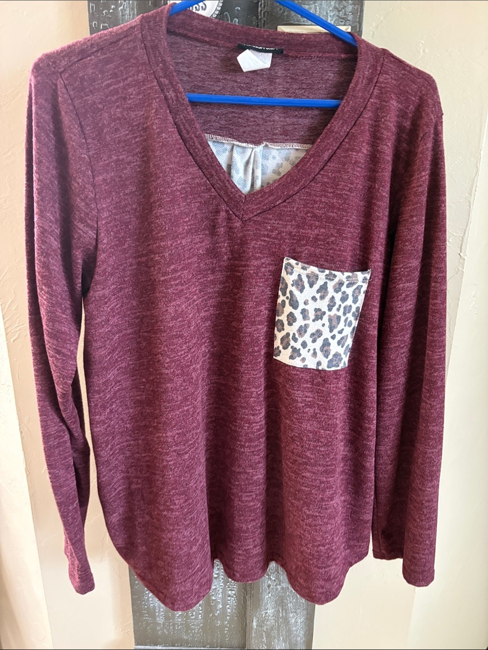 Maroon leopard back & front pocket top, XL